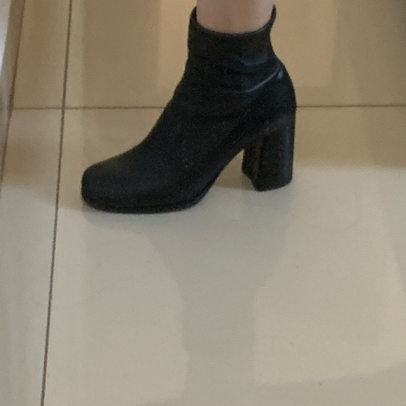 PRADA BOOTS - Picture 4 of 8